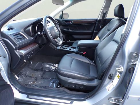 Used 2019 Subaru Outback 2.5i Limited image 19