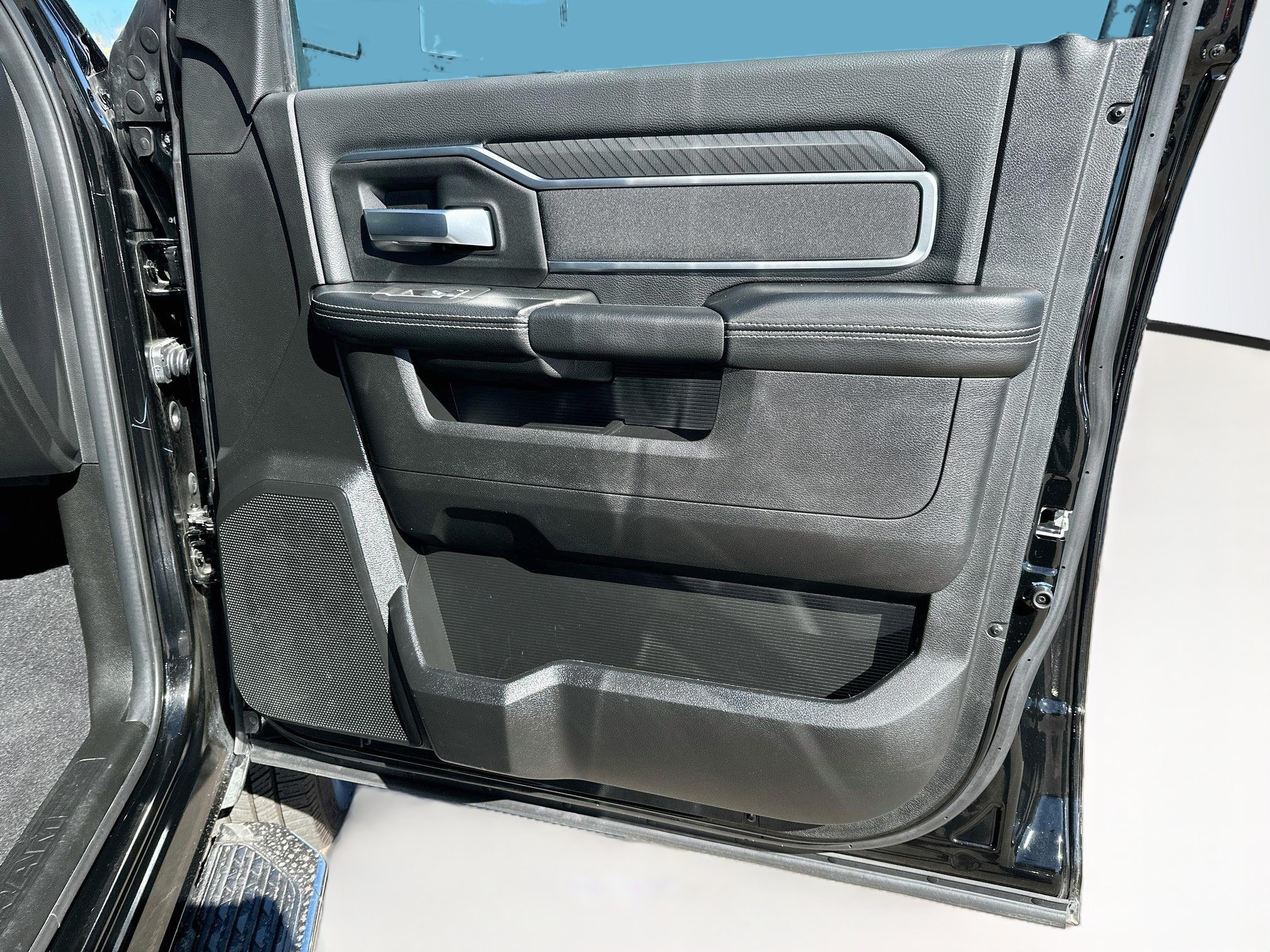 Used 2026 RAM 2500 Big Horn AWD/4WD image 33