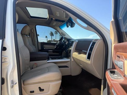 Used 2016 RAM 3500 Laramie w/ Convenience Group AWD/4WD image 24