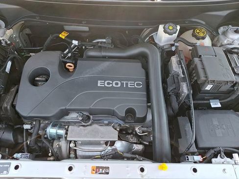 Used 2019 Chevrolet Equinox LT FWD image 27