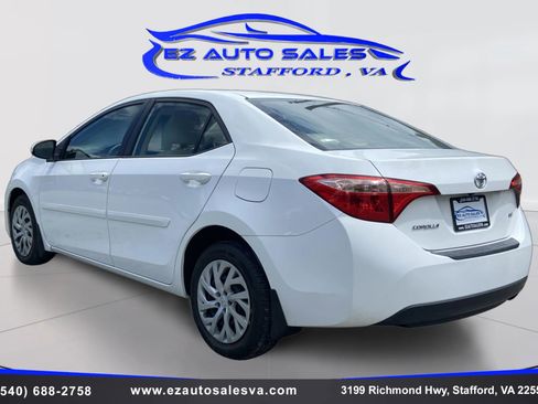 Used 2018 Toyota Corolla LE FWD image 7