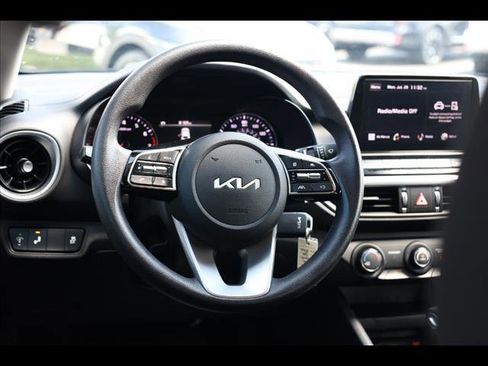 Used 2024 Kia Forte LXS w/ LXS Technology Package image 8