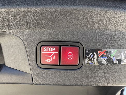 New 2026 Mercedes-Benz GLE 53 AMG 4MATIC Coupe image 15