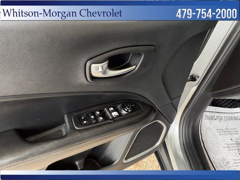 Used 2021 Jeep Compass Latitude FWD image 12