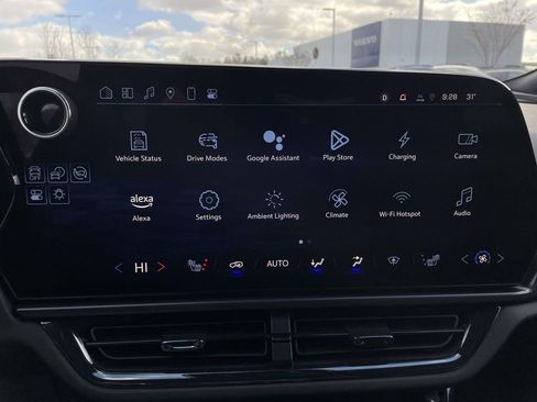 Used 2024 Chevrolet Equinox EV RS image 15