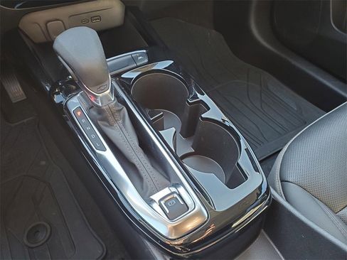 Used 2025 Chevrolet Trax ACTIV w/ Driver Confidence Package image 27