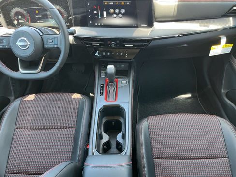New 2026 Nissan Kicks SR FWD image 14