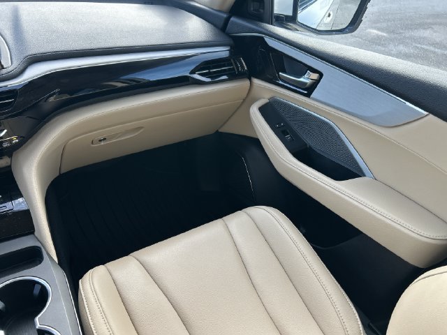 Certified 2025 Acura MDX FWD image 16