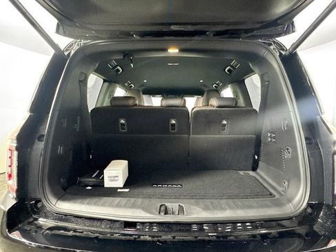 New 2025 Nissan Armada SL w/ Captain's Chari Seat Package image 24