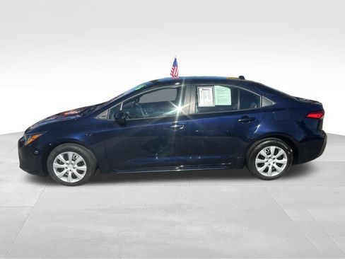 Used 2023 Toyota Corolla LE image 4