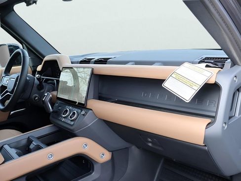 New 2026 Land Rover Defender 110 S AWD/4WD image 10