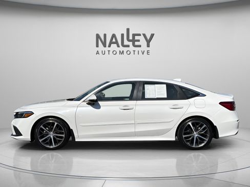 Used 2024 Honda Civic Touring image 3