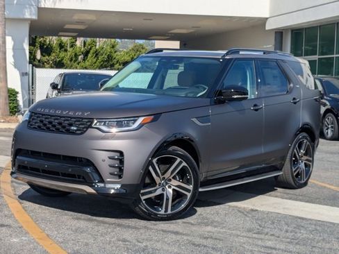 New 2026 Land Rover Discovery Limited Edition AWD/4WD image 1