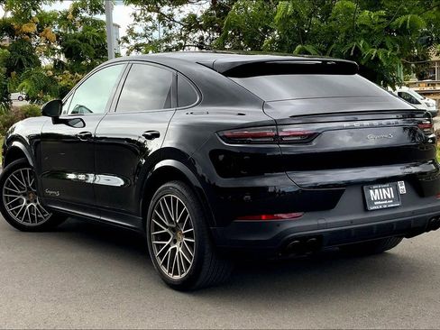 Used 2023 Porsche Cayenne S image 11