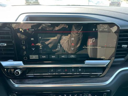 New 2026 GMC Sierra 2500 SLT AWD/4WD image 25