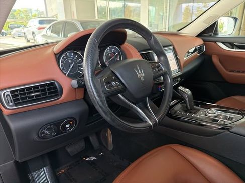 Certified 2022 Maserati Levante GT image 12