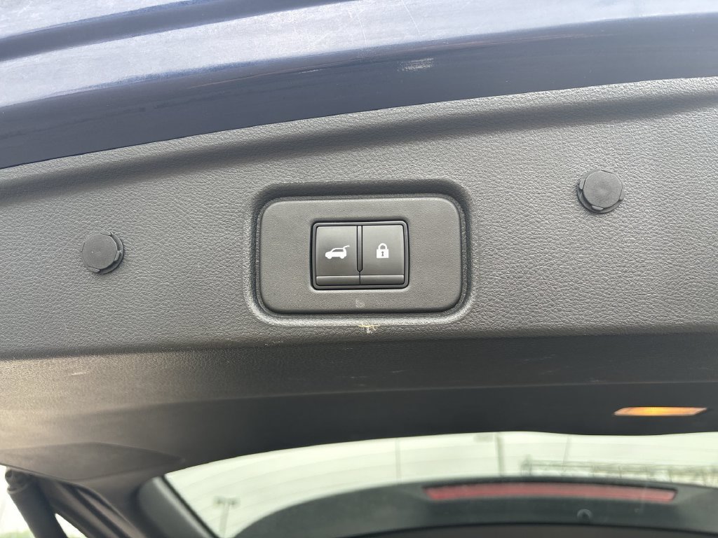 Certified 2024 Nissan Pathfinder Platinum AWD/4WD image 17