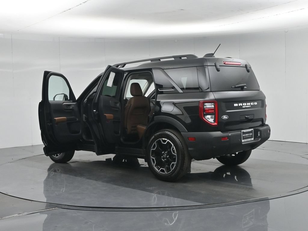 New 2026 Ford Bronco Sport Outer Banks w/ Outer Banks Tech Package+ AWD/4WD image 34