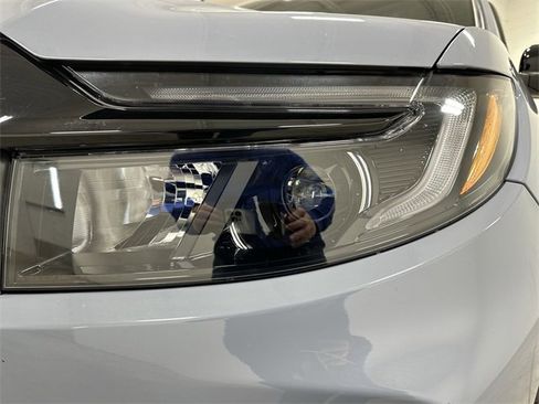 Used 2022 Honda Passport TrailSport image 11