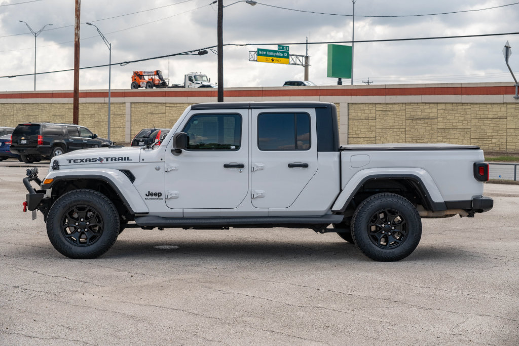 Used 2022 Jeep Gladiator Sport AWD/4WD image 5