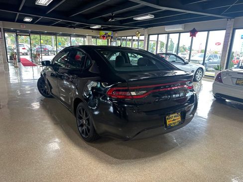 Used 2016 Dodge Dart SE w/ Convenience Group FWD image 4