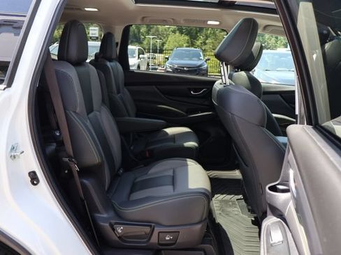 Certified 2024 Subaru Ascent Onyx Edition w/ Popular Package Onyx AWD/4WD image 24
