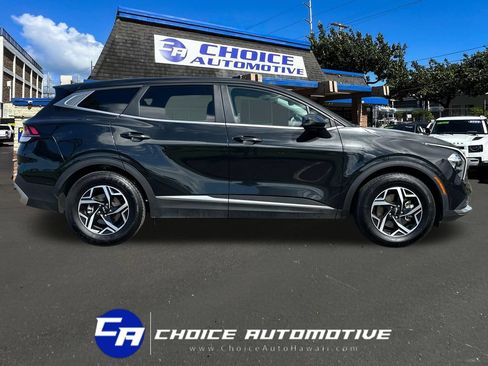 Used 2023 Kia Sportage LX FWD image 9