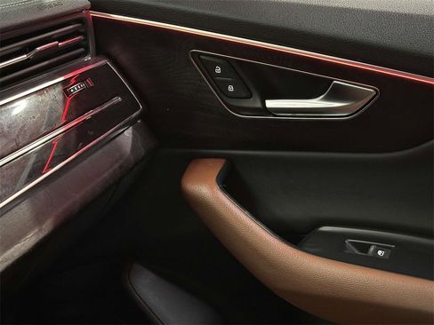 Used 2023 Audi Q7 2.0T Premium w/ Convenience Package image 26