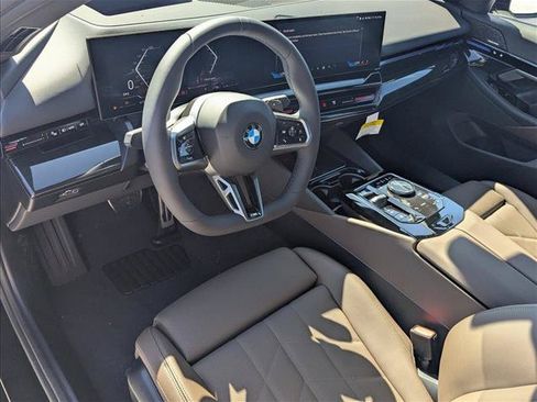 Used 2026 BMW 530i w/ M Sport Package RWD image 3