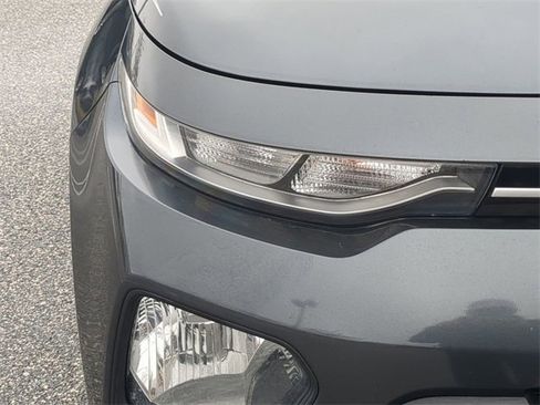 Used 2020 Kia Soul LX image 10