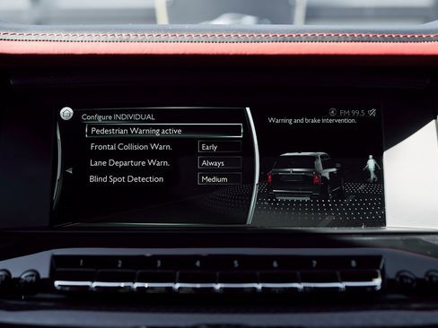 Used 2022 Rolls-Royce Cullinan Black Badge image 76