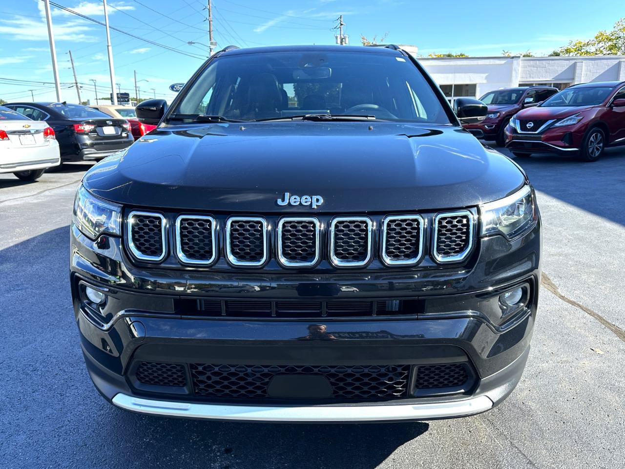 Used 2023 Jeep Compass Limited w/ Sun and Sound Group AWD/4WD image 5