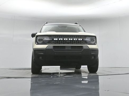 Used 2025 Ford Bronco Sport Outer Banks w/ Outer Banks Tech Package+ AWD/4WD image 48