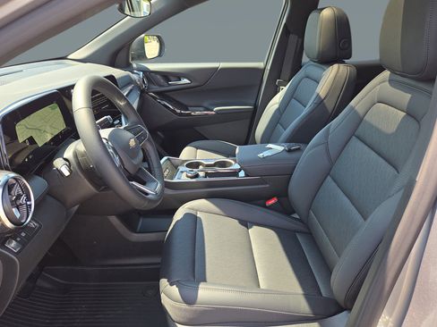 New 2026 Chevrolet Equinox LT FWD image 12
