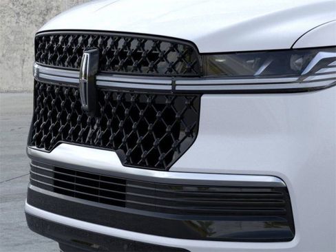 New 2026 Lincoln Navigator L Reserve image 17