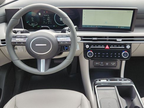 New 2026 Hyundai Tucson Limited image 27