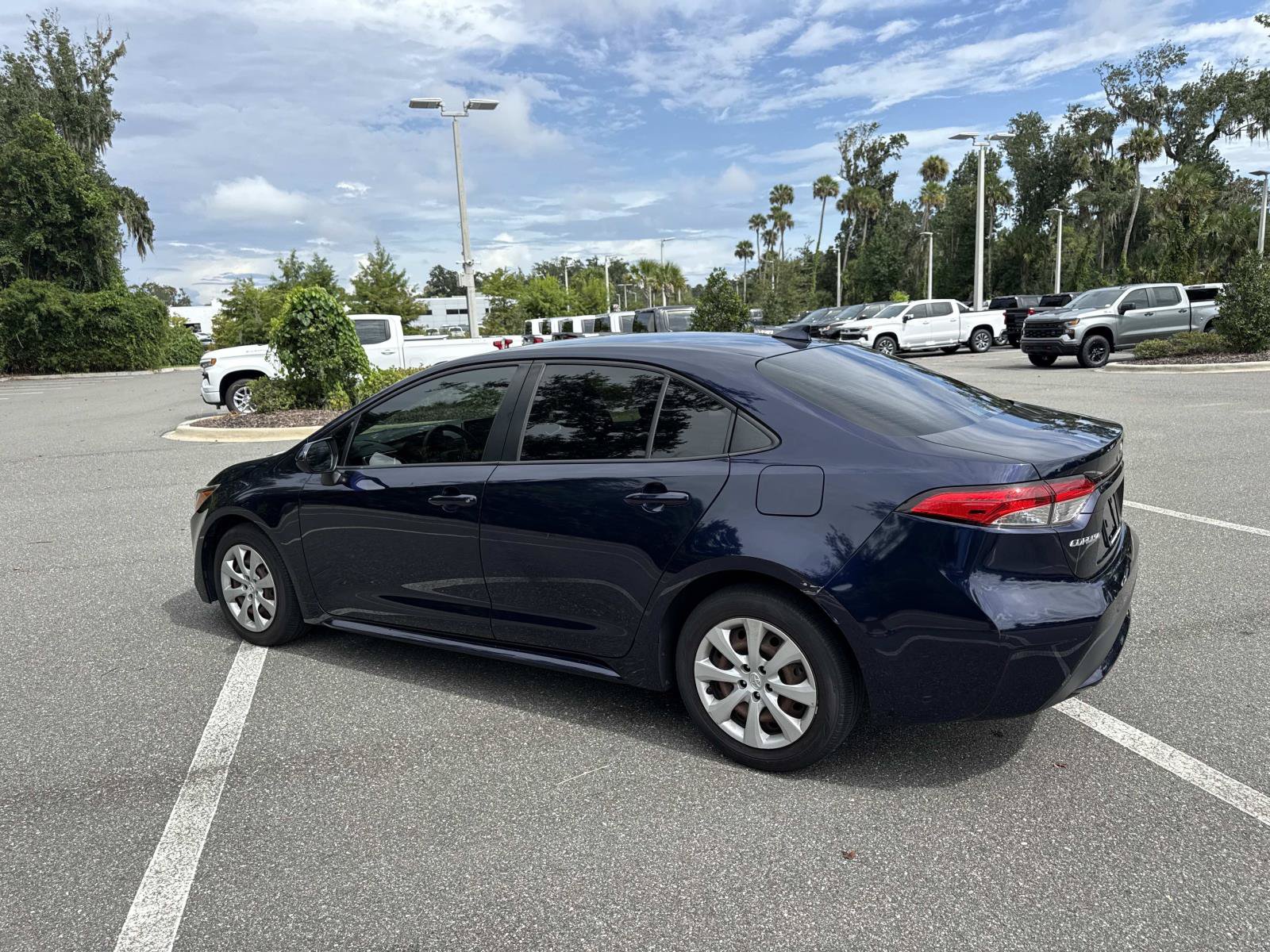 Used 2021 Toyota Corolla LE FWD image 5