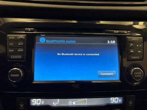 Used 2013 Nissan Rogue SV w/ Premium Pkg image 18