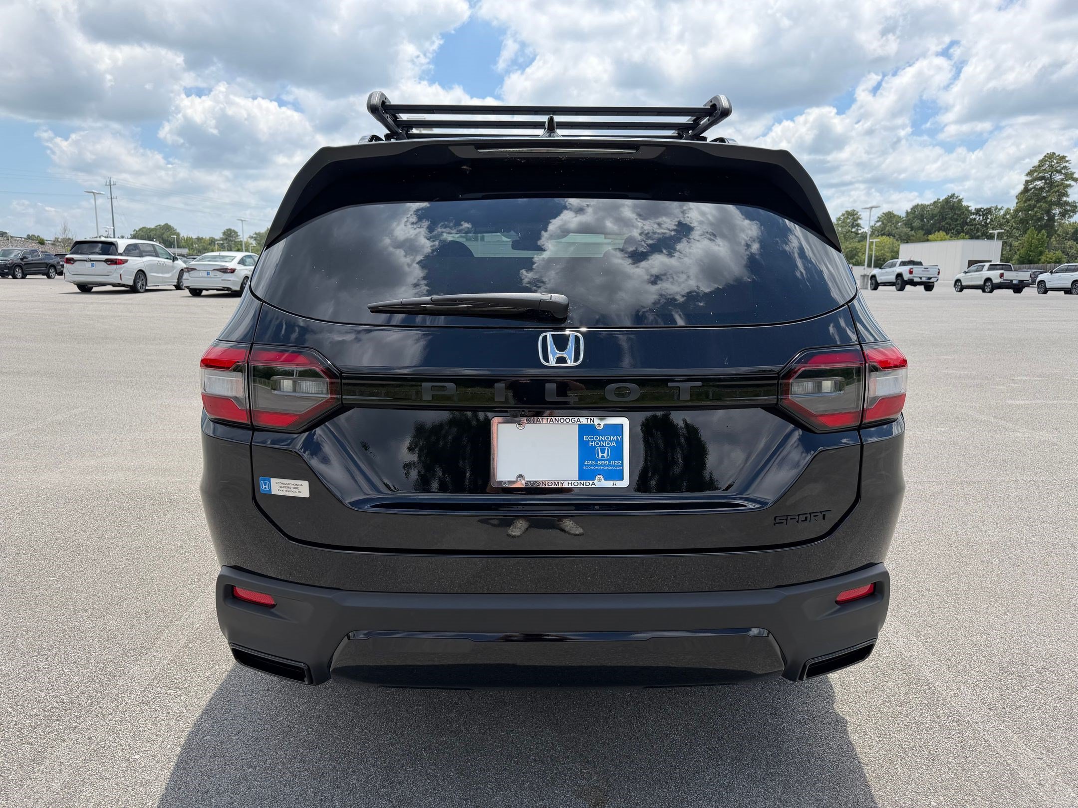 New 2026 Honda Pilot Sport image 10
