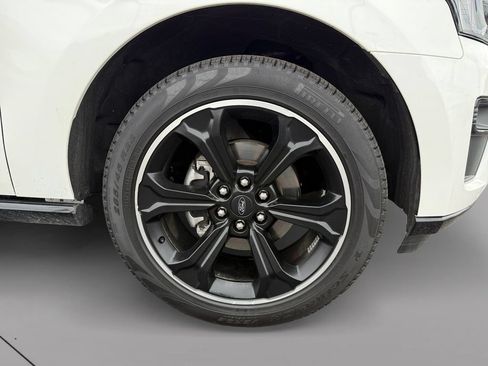 Used 2024 Ford Expedition Limited AWD/4WD image 31