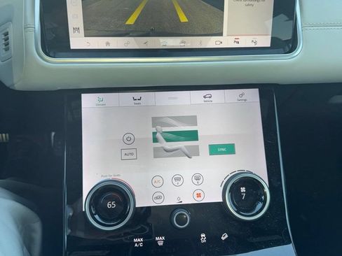 Used 2018 Land Rover Range Rover Velar AWD/4WD image 13