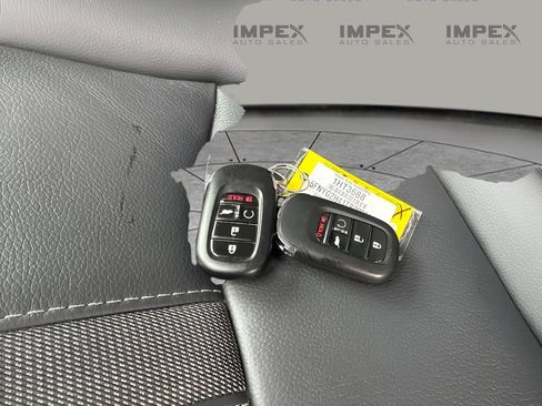 Used 2026 Honda Pilot EX-L image 24
