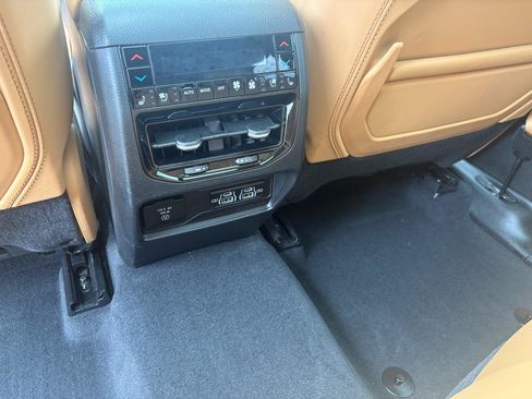 Used 2023 Jeep Grand Cherokee Summit AWD/4WD image 40