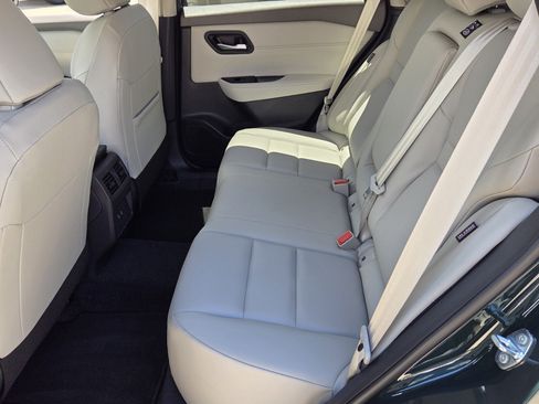 Used 2026 Nissan Rogue Dark Armor FWD image 5
