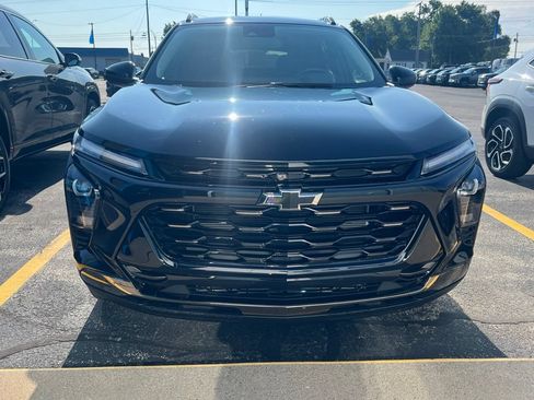 Used 2025 Chevrolet Trax ACTIV w/ Driver Confidence Package FWD image 2