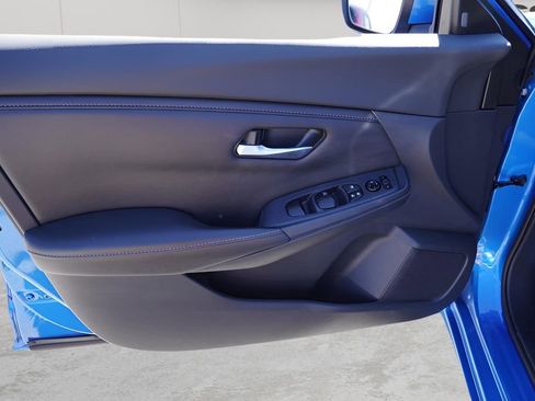 Used 2022 Nissan Sentra SV image 13