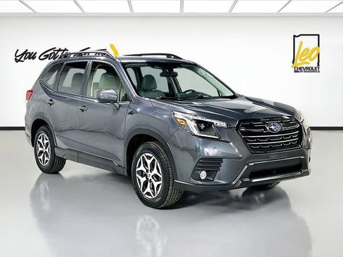 Used 2023 Subaru Forester Premium AWD/4WD image 4