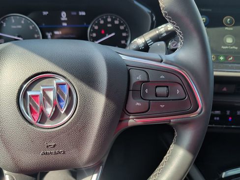 Used 2023 Buick Envision Essence image 25