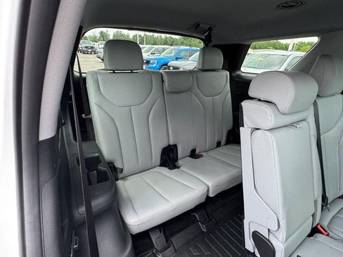 Used 2025 Hyundai Palisade SEL AWD/4WD image 12