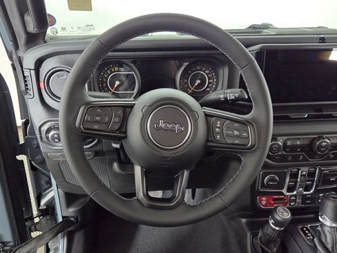 New 2026 Jeep Gladiator Rubicon AWD/4WD image 12